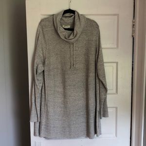 Artisan NY grey tunic sweater